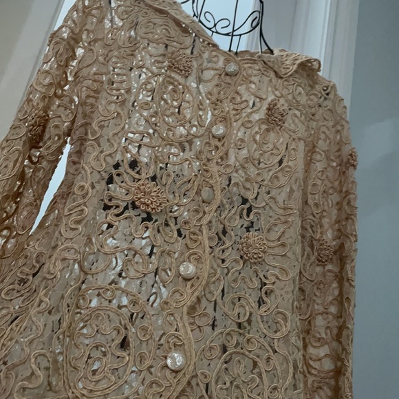 Lace sheer top - Picture 1 of 7